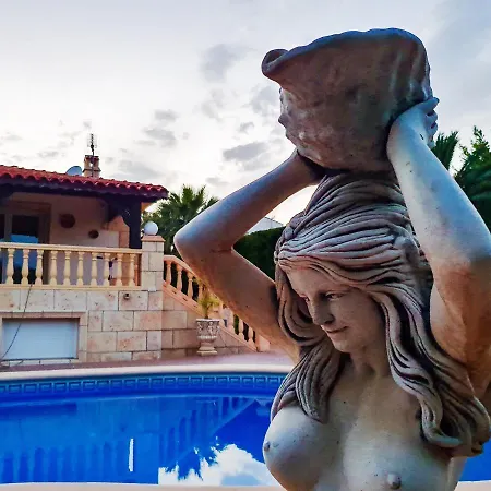 Tres Palmeras En Alfaz Del Pi , Albir, Benidorm * L'Alfas del Pi